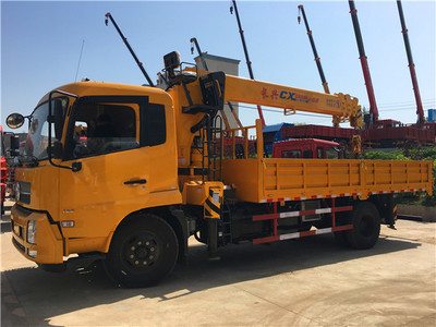 東風(fēng)天錦徐工8噸隨車吊與挖機拖車產(chǎn)品價格及性能分析